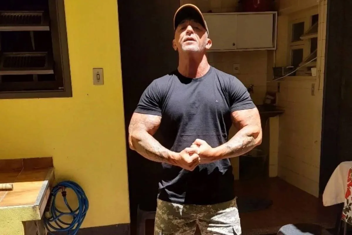 Após pedidos, Cristian Cravinhos anuncia que fará conteúdo erótico usando calcinha