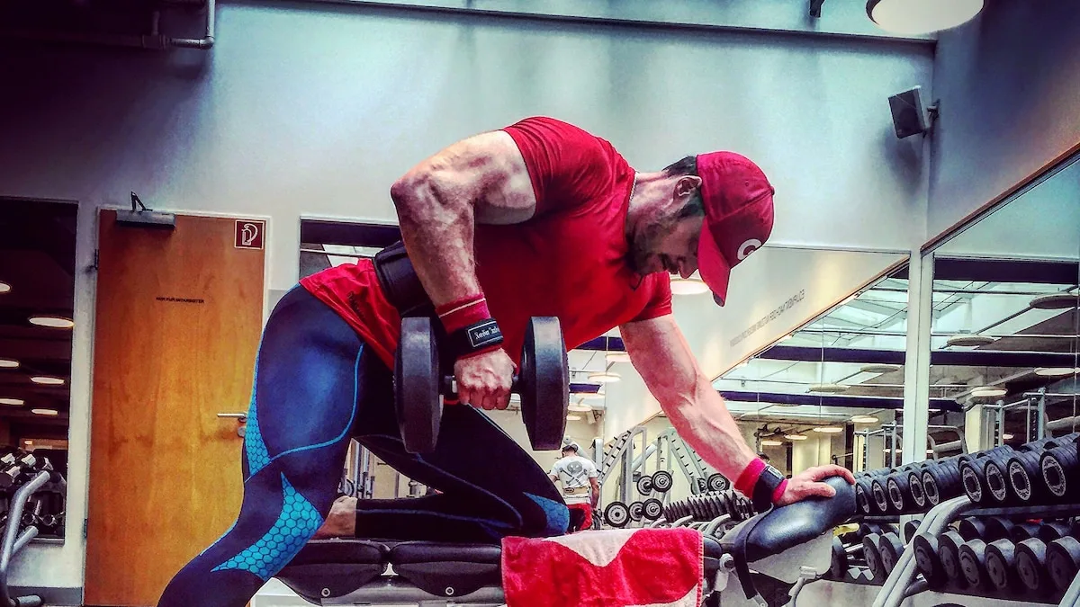 Sportwissenschaftler (46) warnt: „Nach über 30 Jahren Training weiß ich: Viele trainieren hart, aber völlig falsch“