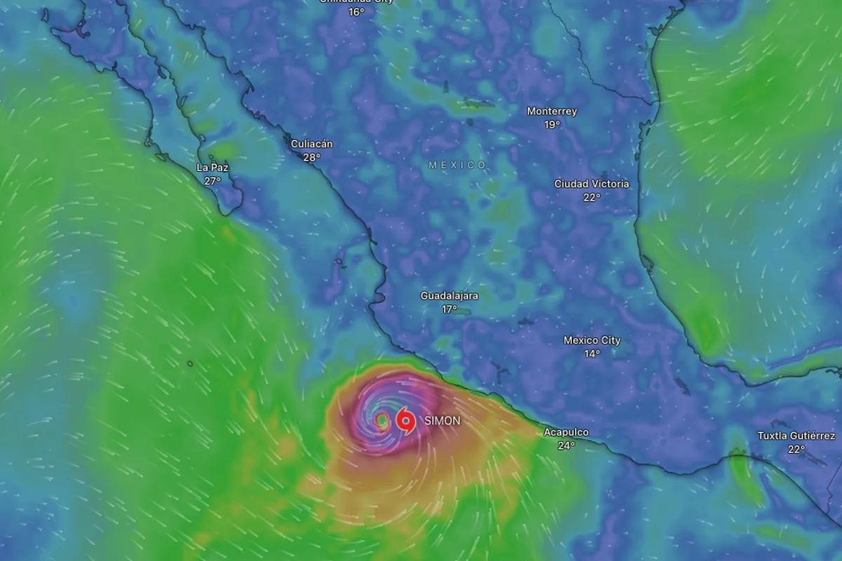 Hurricane Simon live tracker map: Storm’s path as it makes landfall