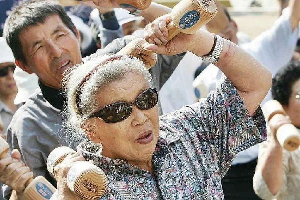 Japão tem mais de 100 mil pessoas com mais de 100 anos pela primeira vez