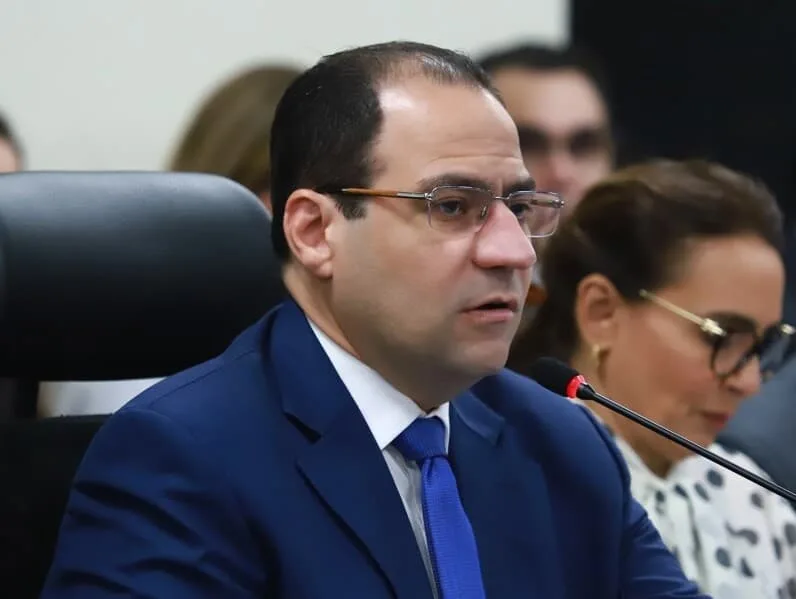 "OAB atuará em defesa da Constituição nas eleições", diz Simonetti