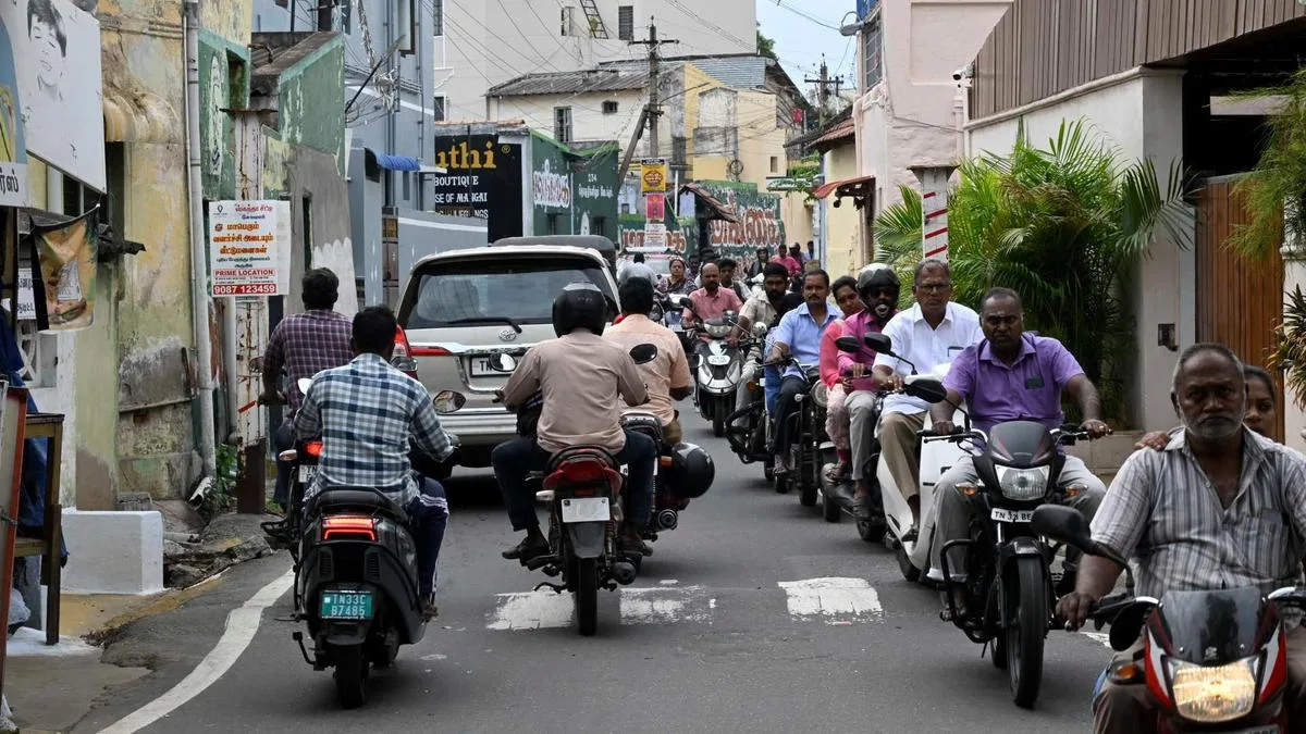 Motorists seek restriction of four-wheelers on Kollampalayam bypass