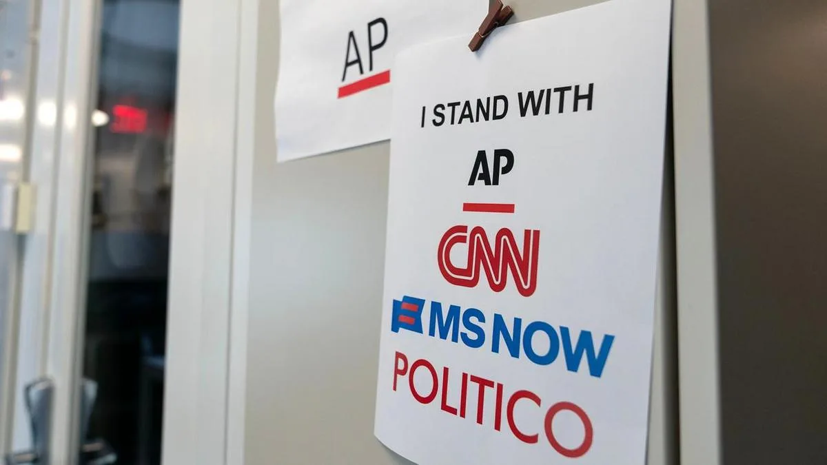 White House access for CNN, MS NOW, Politico extended