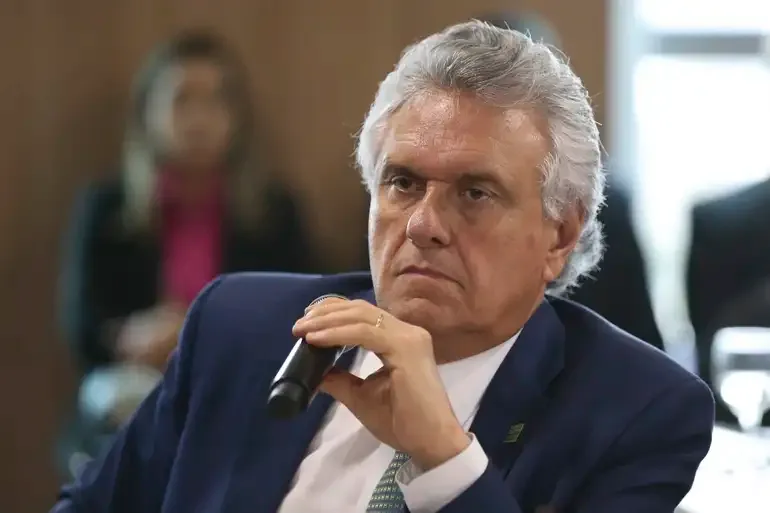 Caiado abre campanha sem Kassab, após vice ter dito que Flávio tem “chance zero” contra Lula