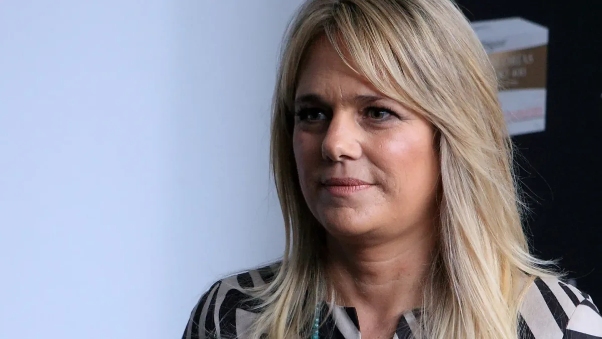 La vida de Isabel Sartorius, primera novia del rey Felipe VI, en una residencia médica: "Nunca ha estado más feliz en su vida"