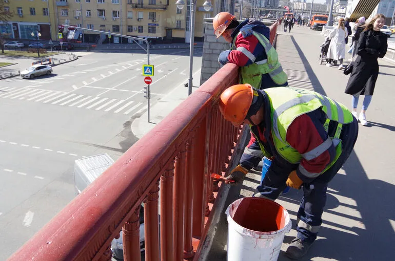 Депутаты предложили ужесточить условия работы мигрантов в России