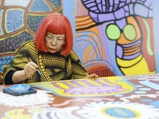 L’artiste avant-gardiste japonaise Yayoi Kusama, « reine des pois », est morte à 97 ans