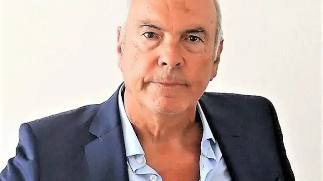 "Ministro da Educação, Fernando Alexandre, o passa-culpas"