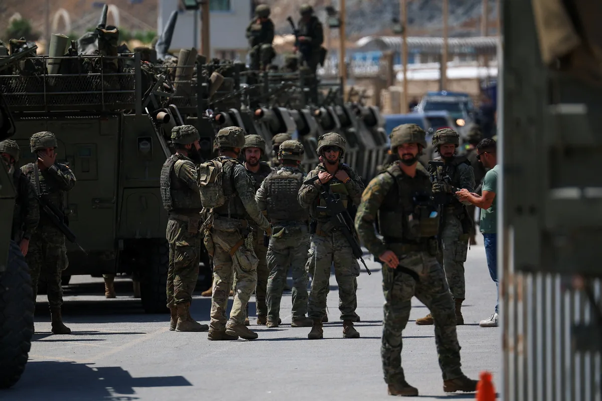 Confirmados en torno a una decena de casos de sarna entre los militares desplegados en Ceuta