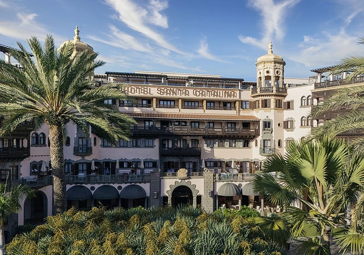 El hotel más antiguo de Canarias sigue siendo un siglo después el centro social y cultural de Gran Canaria