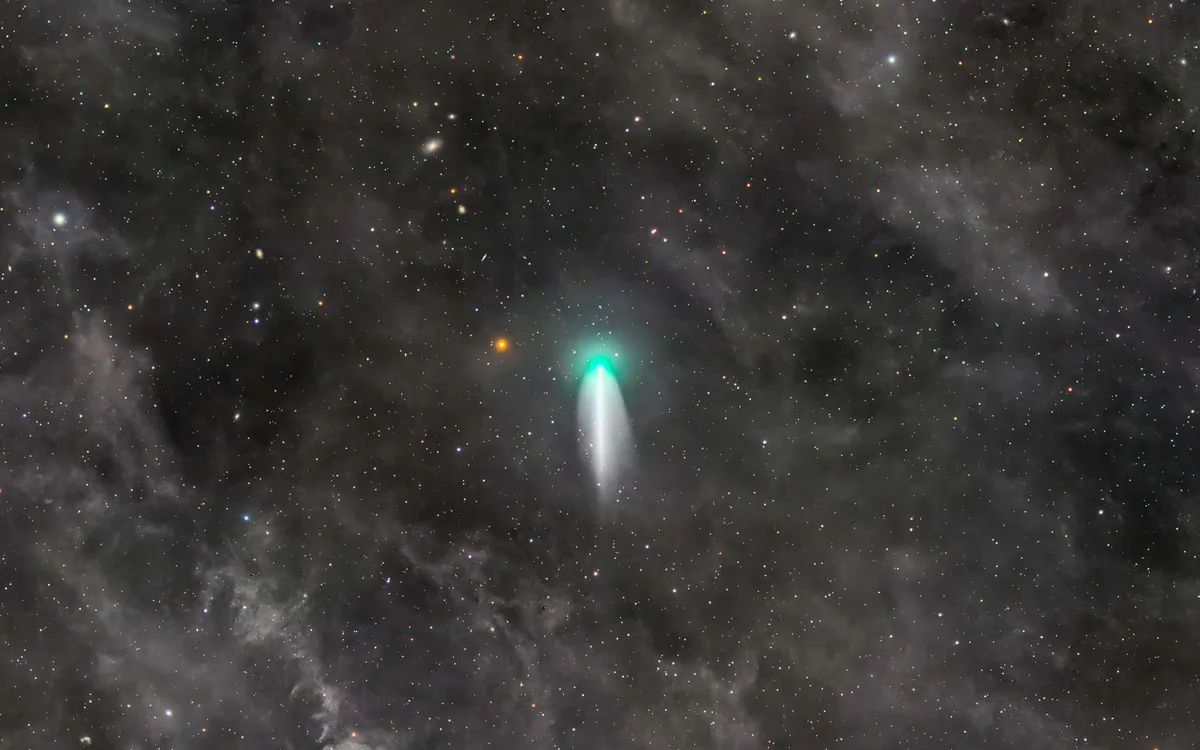 « Elle était presque invisible » : cette comète a soudain multiplié son éclat par 20 000 et fascine les astronomes !