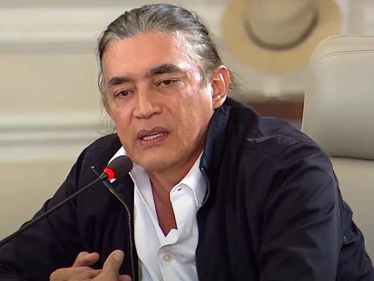Gustavo Bolívar cuestionó intención de Abelardo de la Espriella de retirar a Colombia de la Corte Penal Internacional: “Sus promesas de destripación”