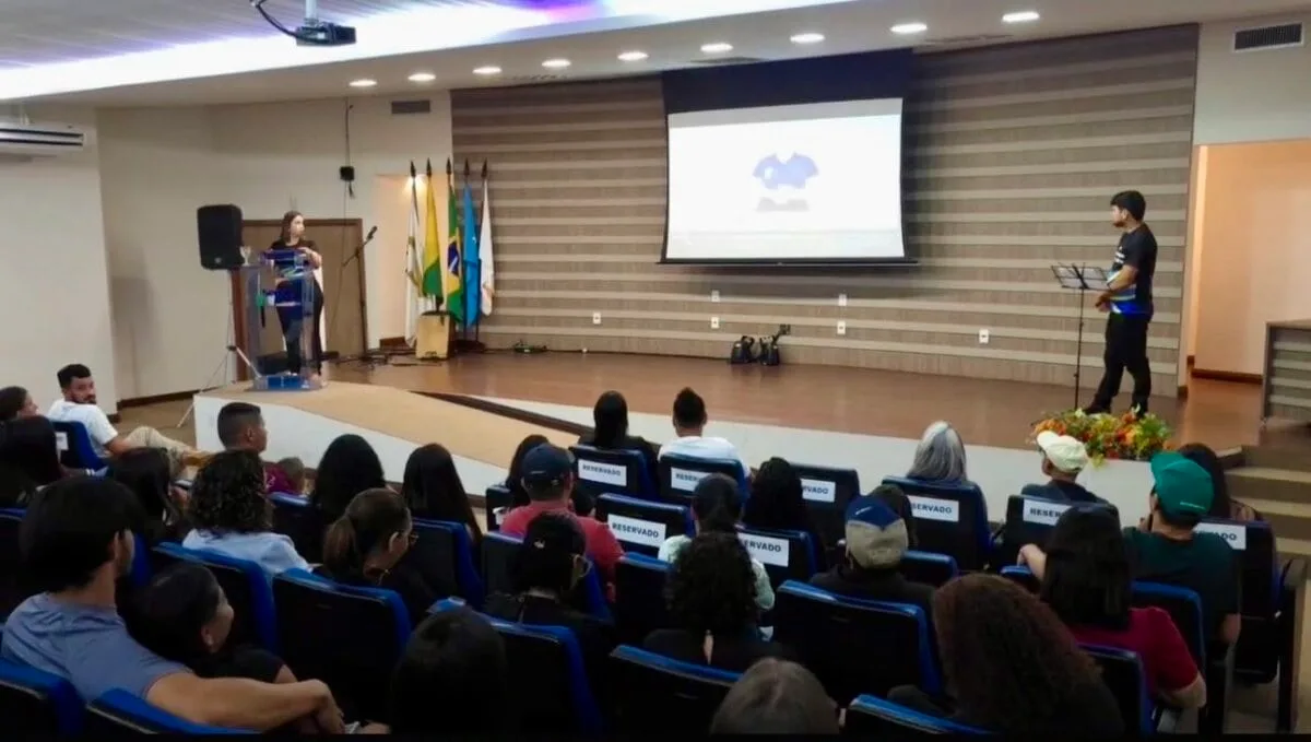 3º Protagonismo Surdo encerra projeto de inclusão com lançamento de livro em Cruzeiro do Sul