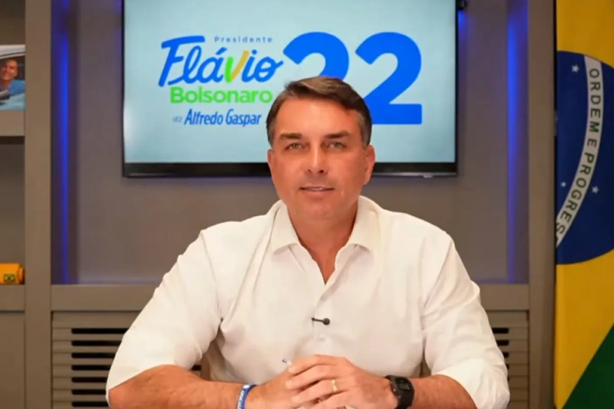 “Tem o mesmo DNA de Lula”, diz Flávio sobre Lulinha em caso do INSS