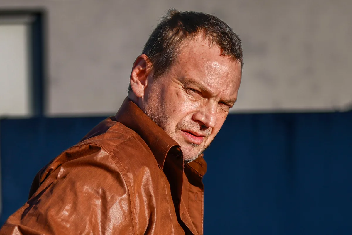 Guillermo Pfening: del drama familiar que lo marcó a su paternidad atípica y el premio que le entregaron Dafoe y De Niro