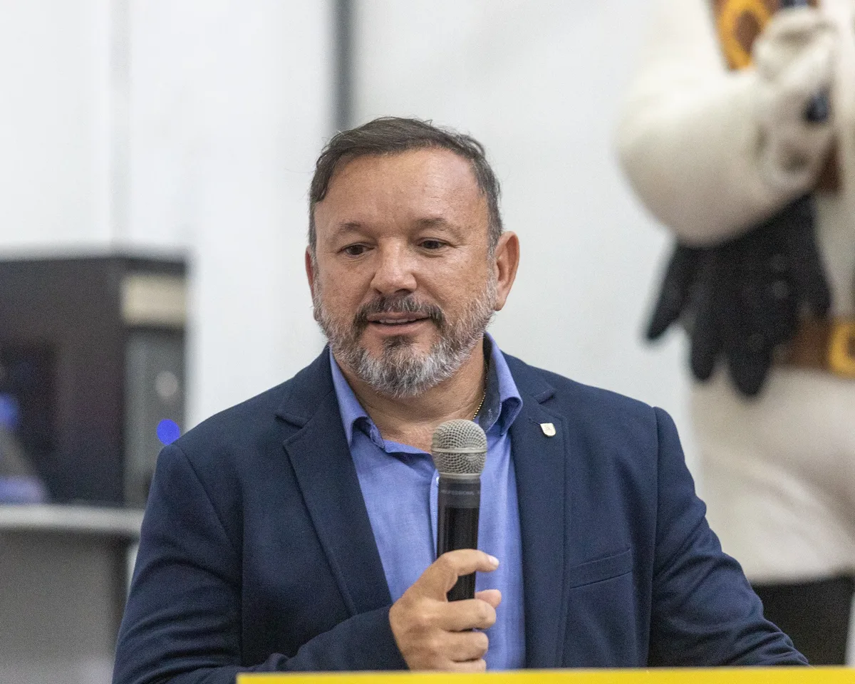 Acusado de assédio sexual, chefe de arbitragem do CE terá que usar tornozeleira eletrônica