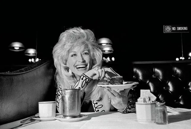 La communauté queer pleure Dolly Parton, sa meilleure alliée