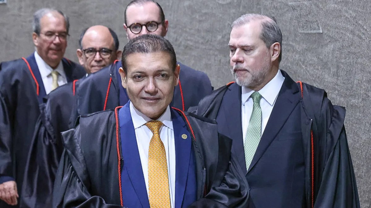 Pedido de vista trava R$ 2,3 bilhões do Fundo Eleitoral
