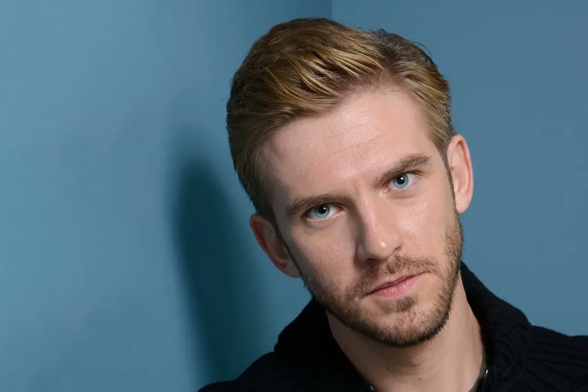Entre Atrapado sin salida y Tiburón: Dan Stevens y la serie que trae de regreso al actor que se negó a ser solo un “galán de época”