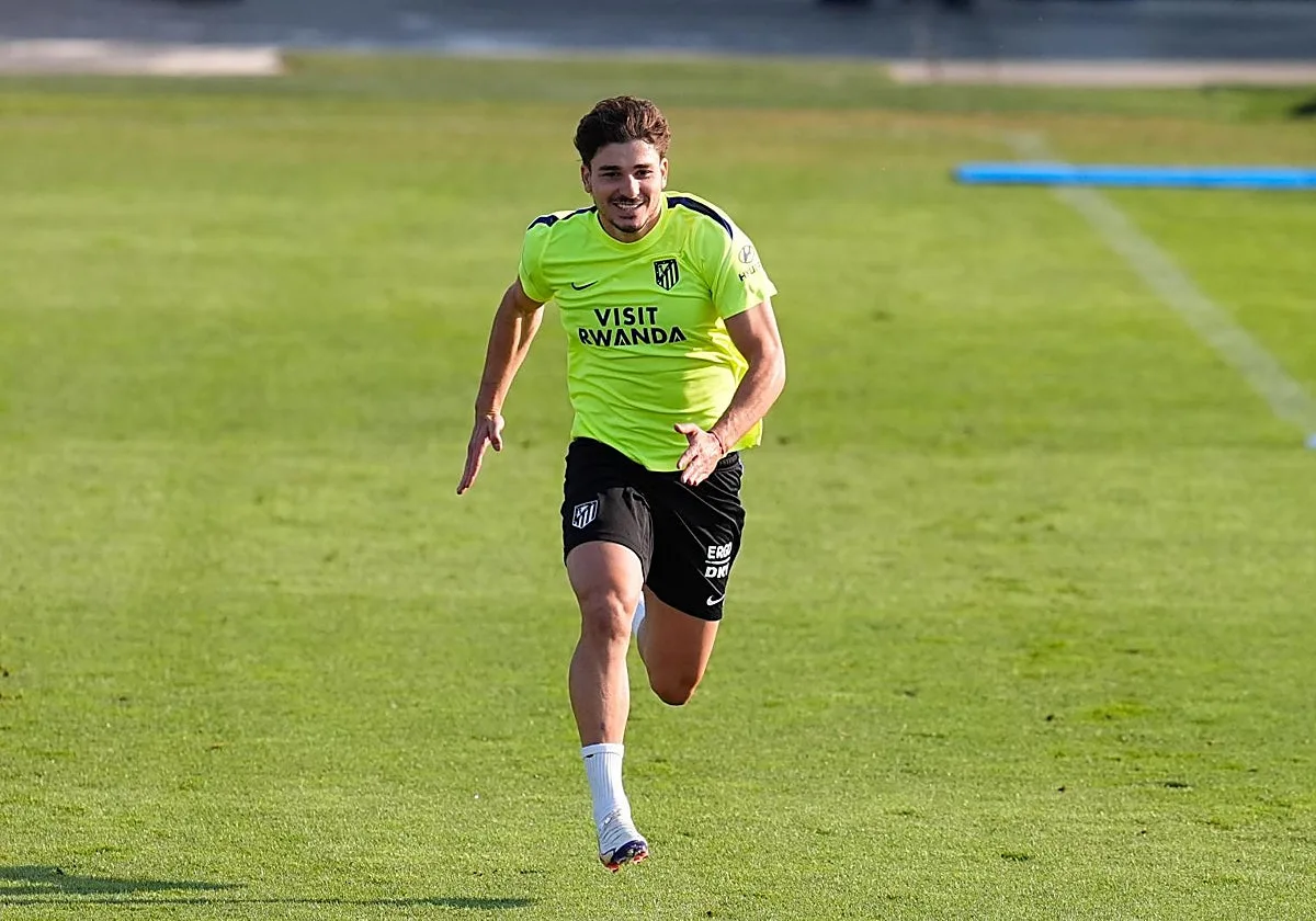 El Atlético se estrena con el ruido de fondo de Julián Álvarez