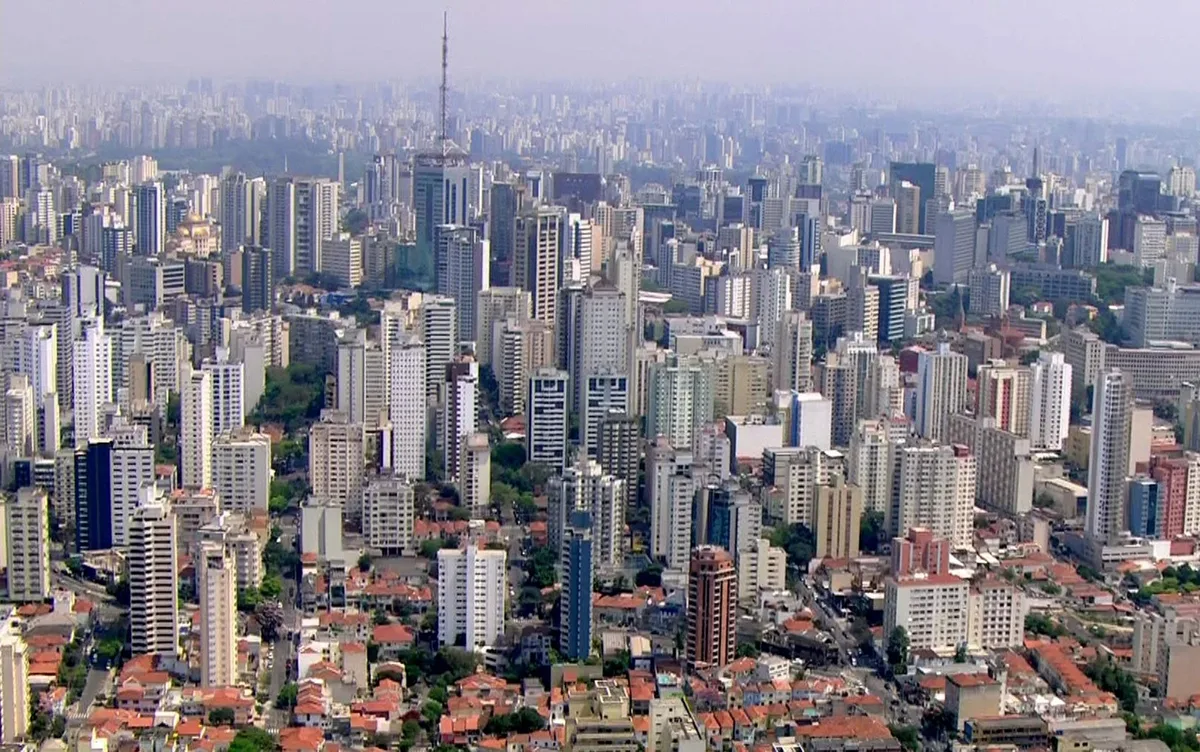 Por que os centros das cidades brasileiras se tornaram tão vazios e inseguros?
