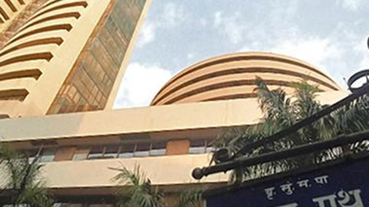 Sensex tanks 493 points; Nifty falls for 6th day as crude oil jumps to $91/barrel