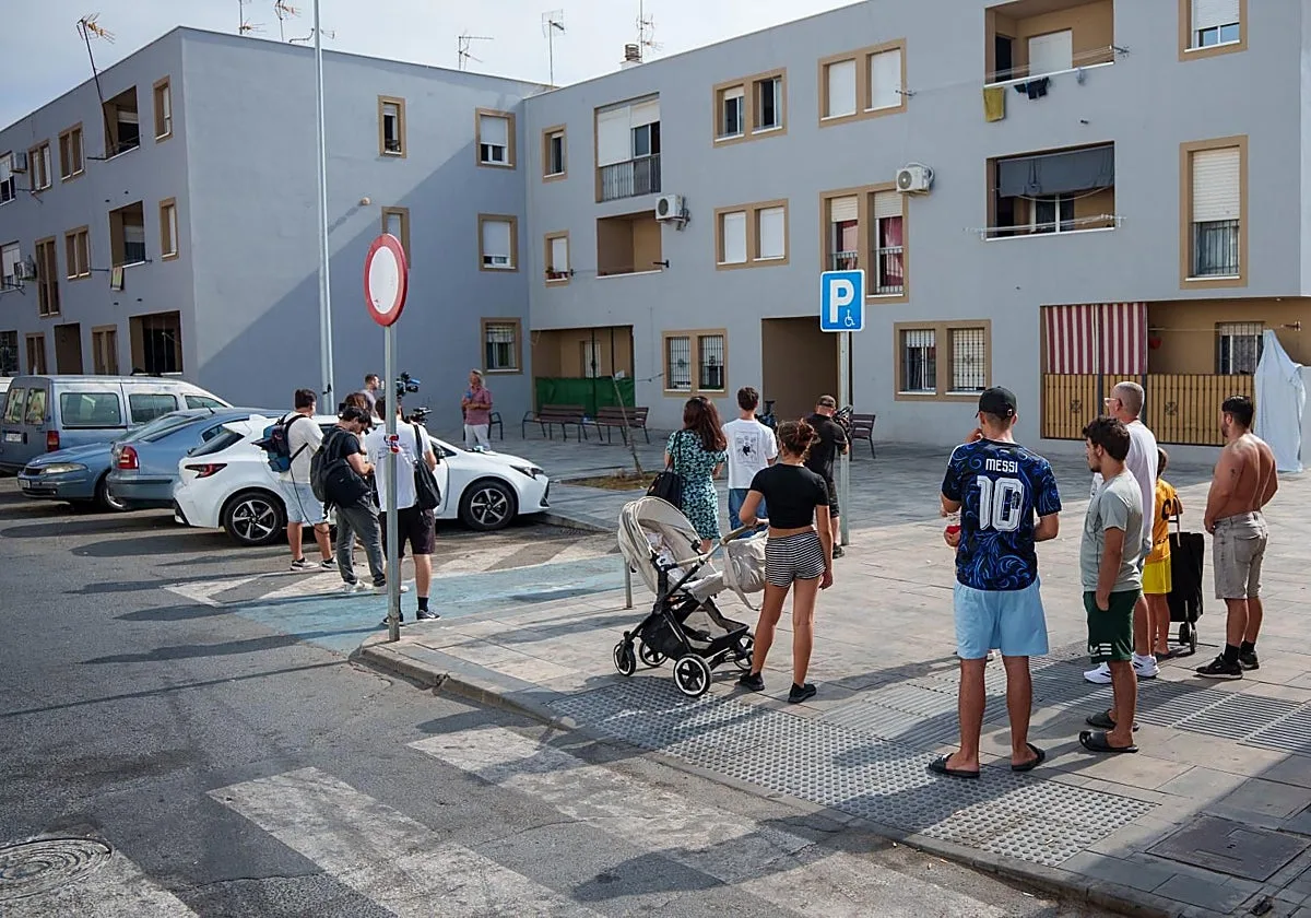 Confirman la muerte del bebé de la mujer embarazada en el tiroteo de Isla Cristina y piden «cautela» para investigar los hechos