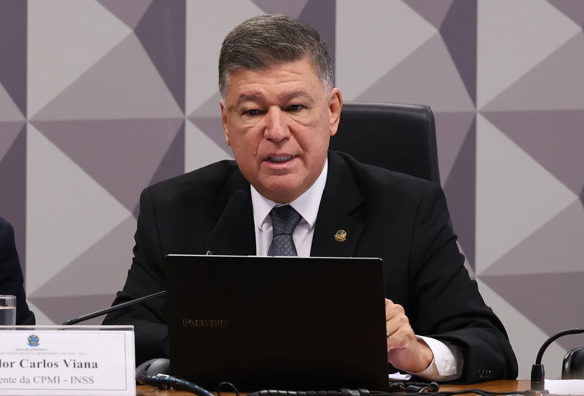 Viana a Alcolumbre: “Não pode mais ficar omisso” sobre Moraes