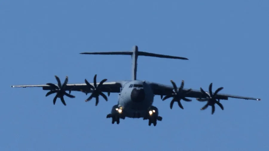 +++ Ukraine-Krieg +++: US-Militärflugzeug in Moskau gelandet – Hintergründe unklar