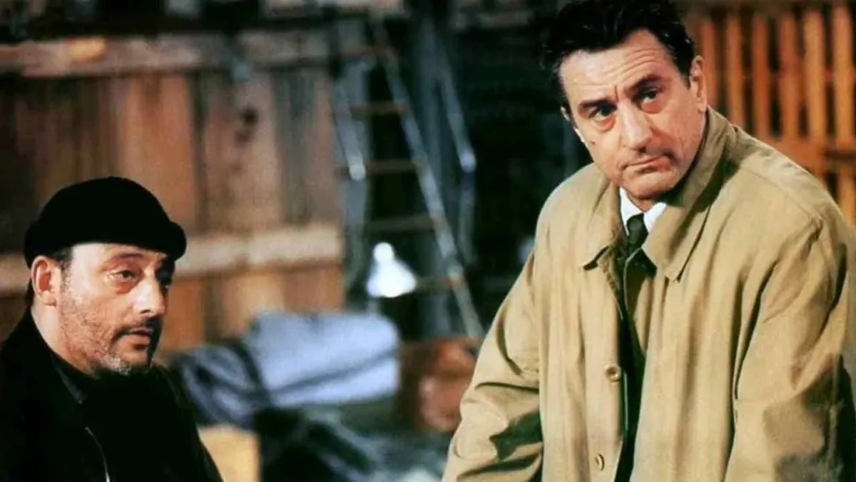 "C'est pas terrible" : il y a 28 ans, Jean Reno ne voulait pas jouer dans ce thriller efficace, mais Robert De Niro a réussi à lui faire changer d'avis d'une drôle de façon