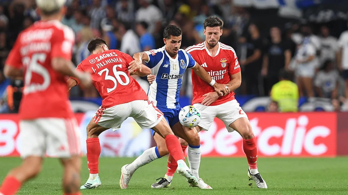 Lenglet expulso no Dragão por palmada a André Silva