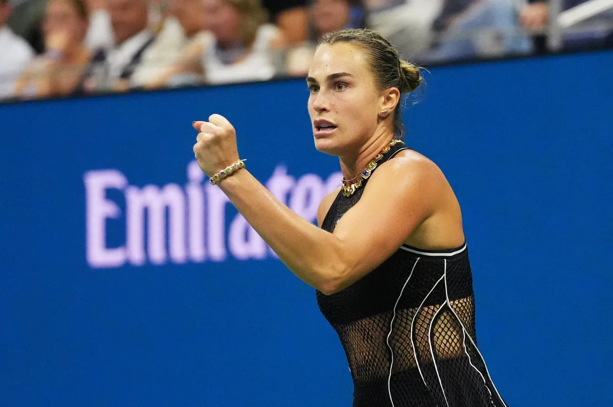 Rybakina vence Sabalenka em final de líderes do ranking e é campeã do US Open