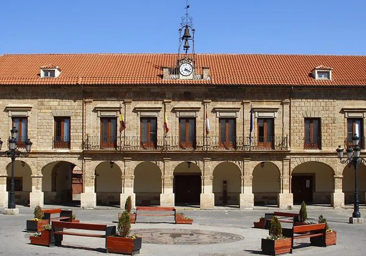 Condenan al Ayuntamiento de Benavente a pagar 10.000 euros tras la denuncia de una trabajadora por acoso laboral