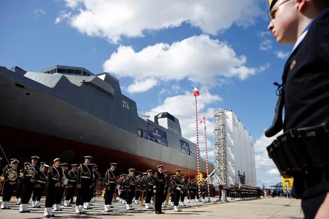 Grâce à son “plus grand navire de guerre”, la Pologne devient “une puissance maritime”