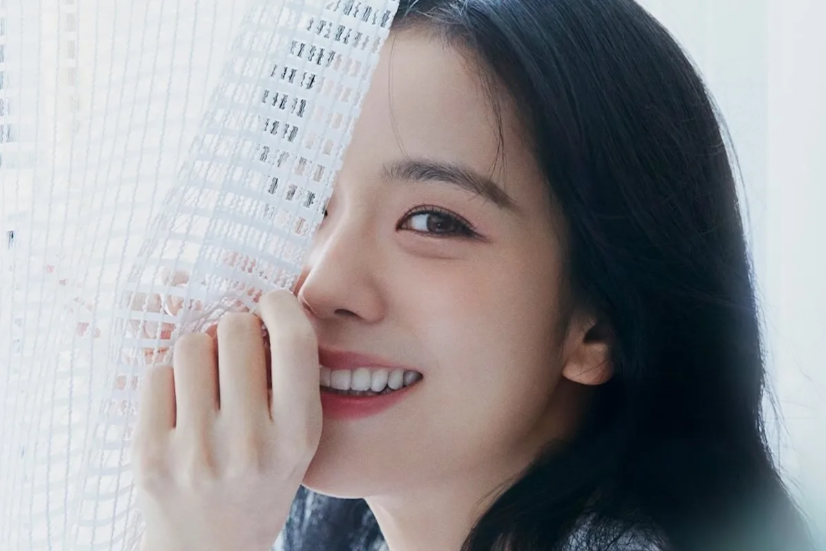 Watch: BLACKPINK’s Jisoo Announces Comeback With Mysterious “CLICK” Teaser