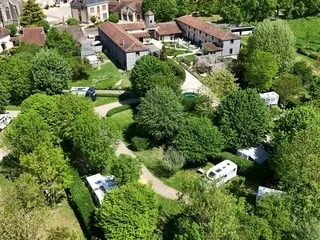 « On n’avait aucune expérience » : en huit ans, ce petit camping abandonné est devenu l’un des meilleurs de France