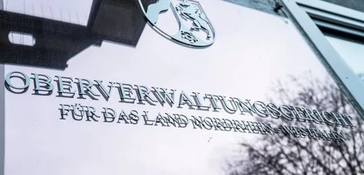 Dortmund: Verbindungen zur Nazizeit – Polizei untersagt Runen auf Grabstein