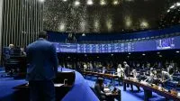 JHC avisou Lula que recuaria do Senado para disputar governo de Alagoas