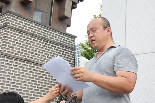 경찰, '삼성·SK 성과급 배임' 주주단체 고발인 조사