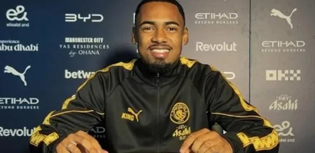 Sem Guardiola, City faz reformulação de R$ 3,1 bi e bate recorde do futebol