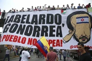 De la Espriella enfrenta su primera protesta masiva en Colombia