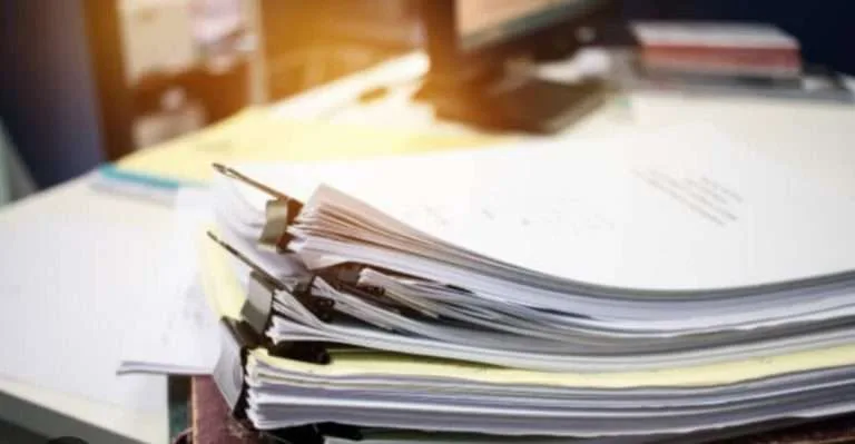 Réplica: “En ningún momento hemos alterado documentos públicos o privados”