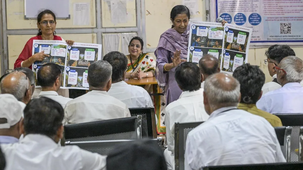 Action against drivers without Marathi knowledge from Aug 20: Maharashtra Minister