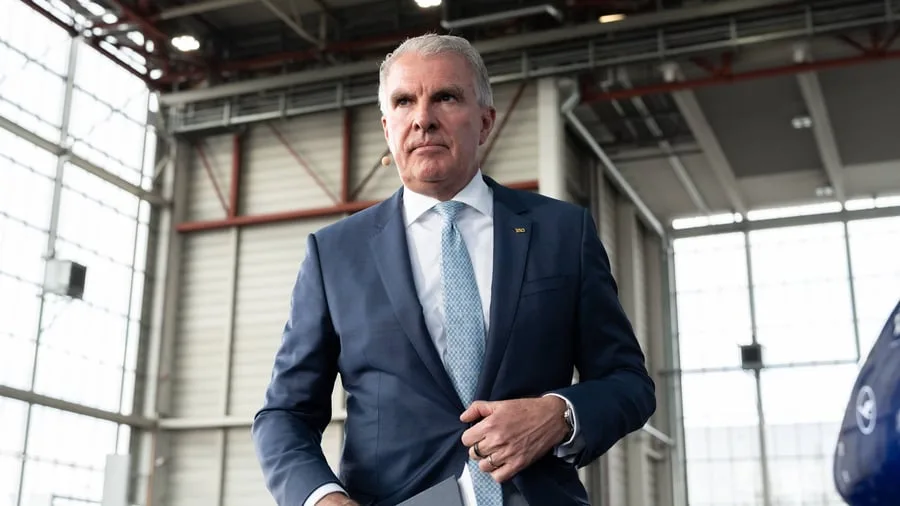 Luftfahrt: Lufthansa-Chef verteidigt TAP-Deal: „Wir investieren dort, wo das Geld am meisten verdient“