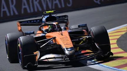 Lando Norris signe la pole position du Grand Prix d'Espagne devant Kimi Antonelli et Max Verstappen