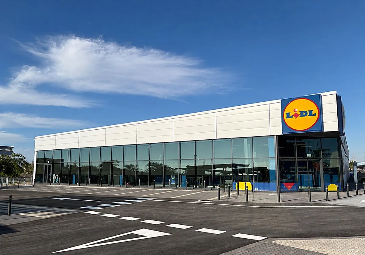 Lidl abre un nuevo supermercado de más de 1.450 metros y 100 plazas de aparcamiento