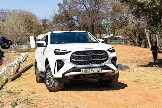 New Isuzu MU-X 1.9 LS 4x4 offers more affordable off-road capability