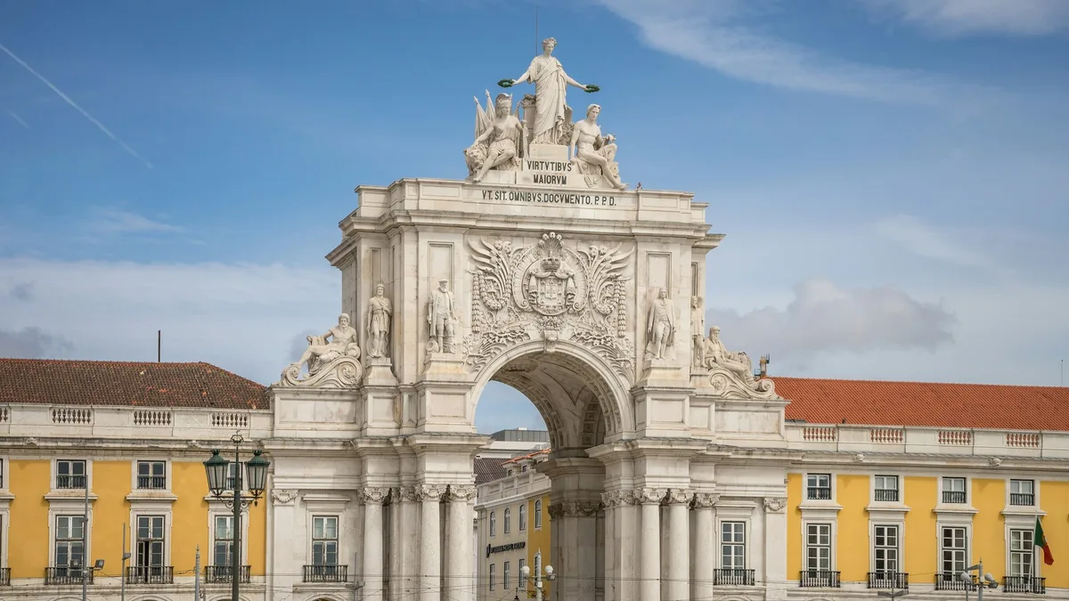 Salários da Função Pública sobem 2,3% ou mínimo de 60,52 euros em 2027