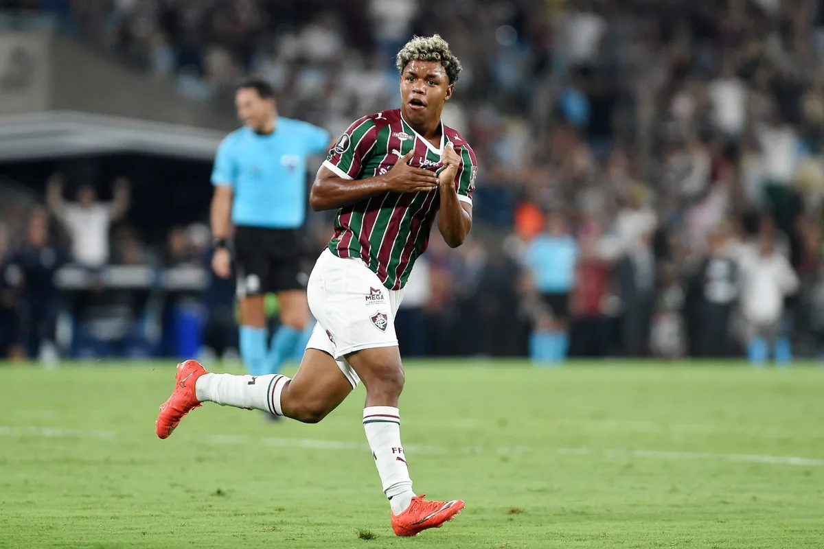 Moleque de Xerém, Wesley Natã faz gol da esperança para o Fluminense e recebe elogio: “Trabalhando muito”