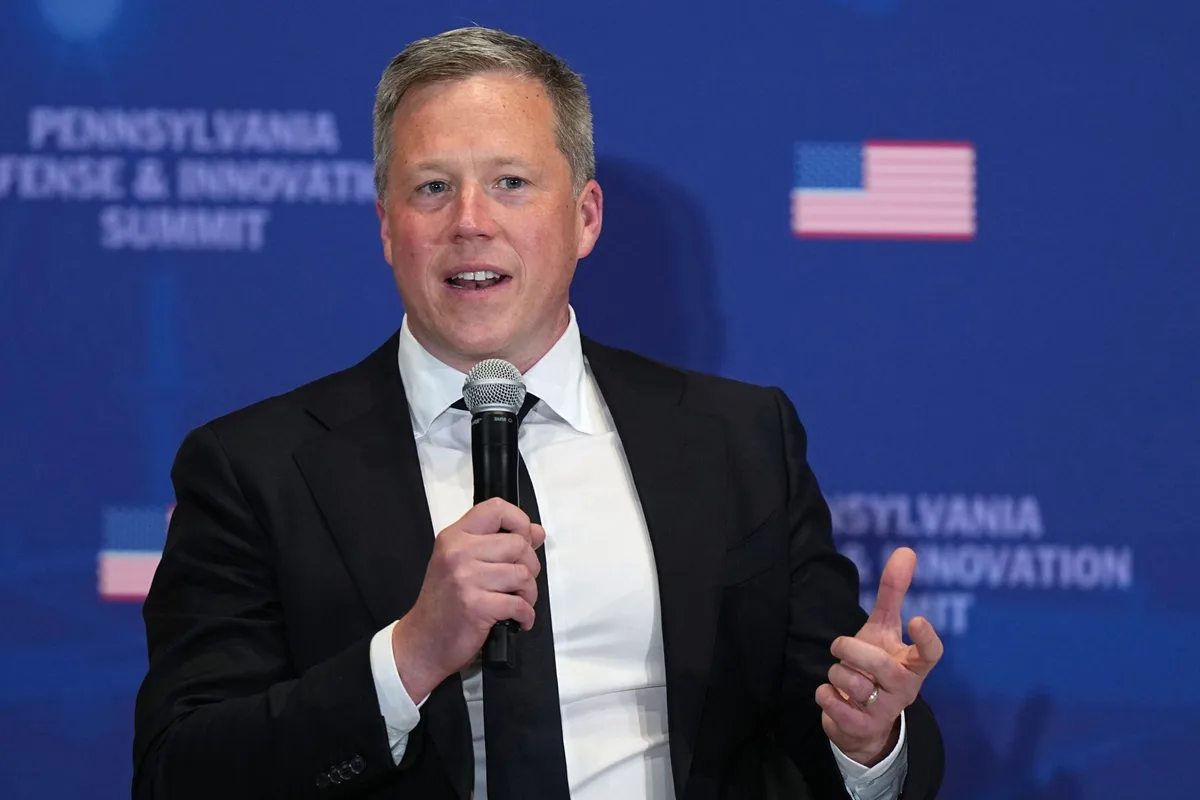 El secretario del Ejército de Estados Unidos, Dan Driscoll, dimite por los despidos en la cúpula de las Fuerzas Armadas